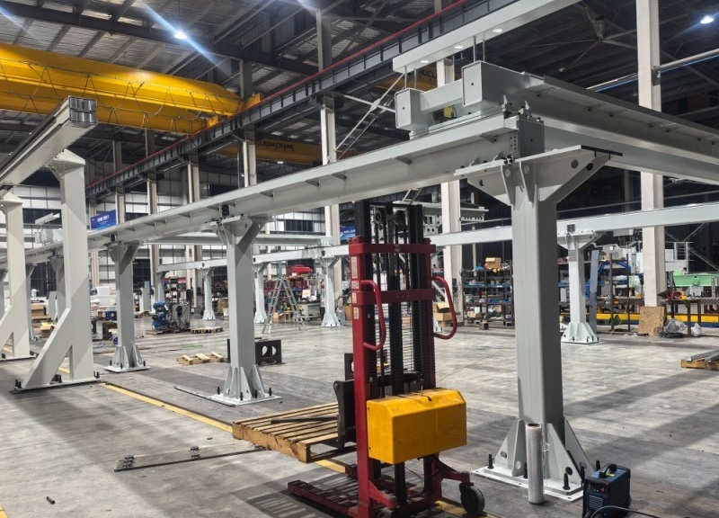 惡略環(huán)境使用雙軌重型機(jī)器人桁架